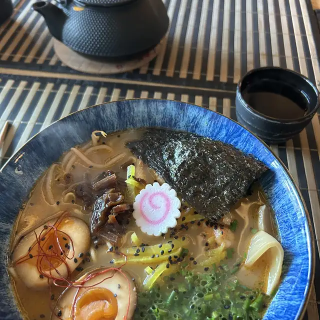 Ramen z chashu i jajkiem